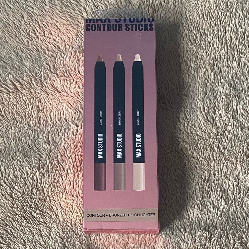 Max Studio Contour Sticks